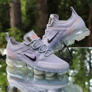 Nike Air VaporMax 2019 Wolf Grey Size 5Y